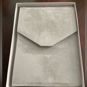 18inch white gold pearls